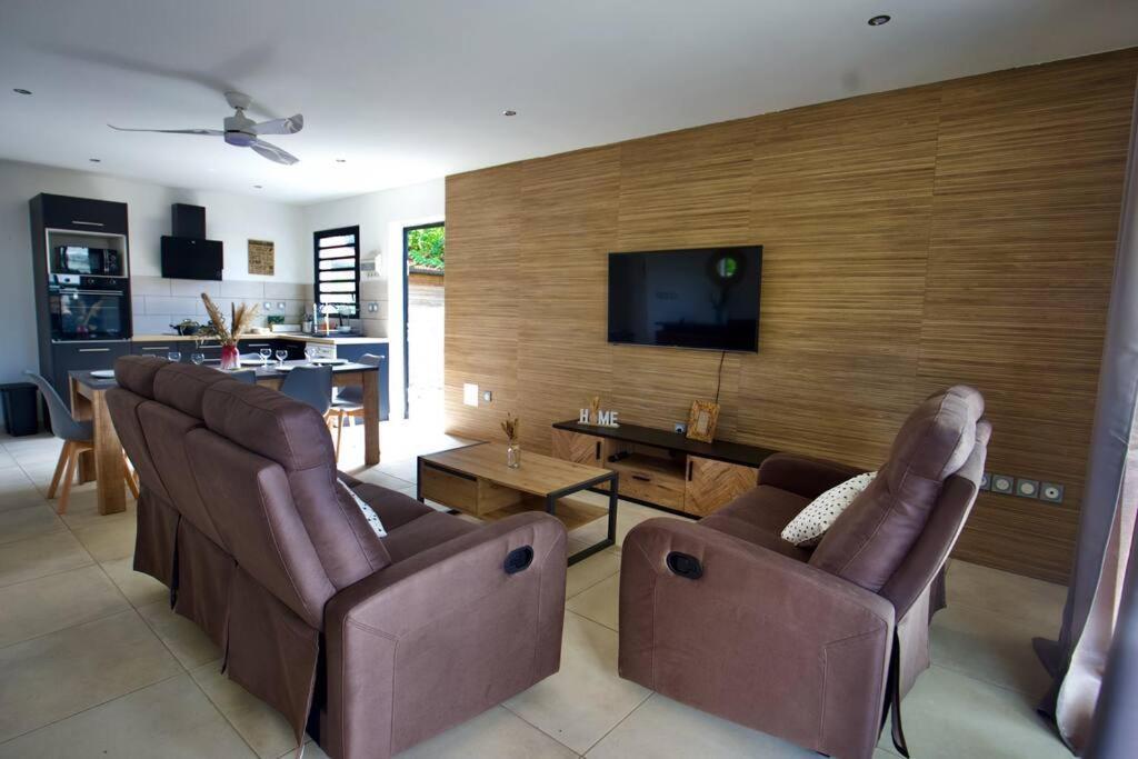 Villa Du Beau Vallon 2 Jacuzzi Privatif Et Piscine Chauffee Partagee Saint-Benoît Exteriör bild