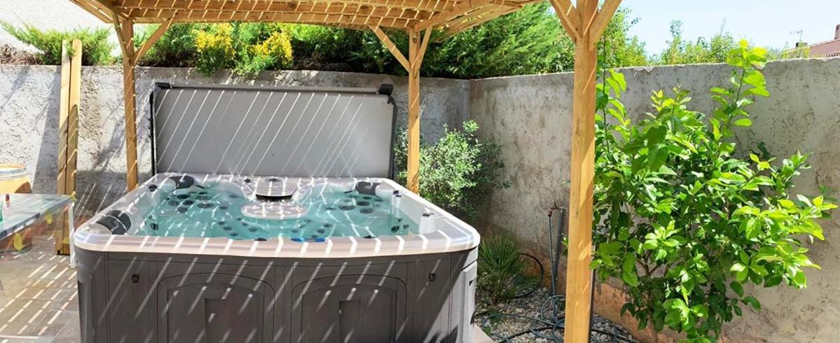Villa Du Beau Vallon 2 Jacuzzi Privatif Et Piscine Chauffee Partagee Saint-Benoît Exteriör bild